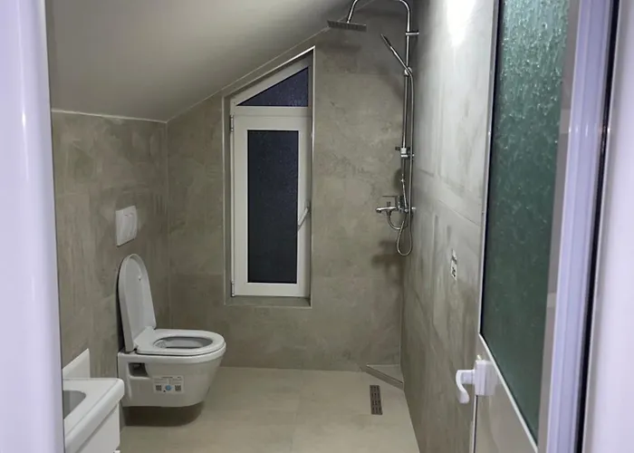 Liçi Kır Evi *