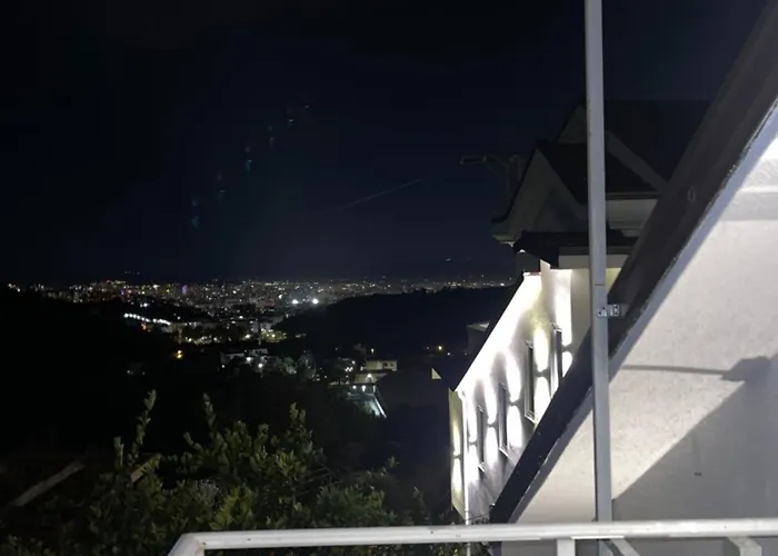 Kır Evi Liçi Linze